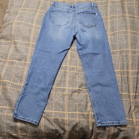 Luna Nora Jeans - Picture 4 of 7